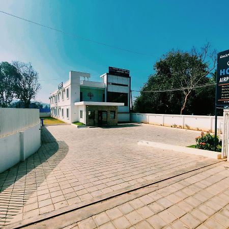 Hotel Airport City Dod Jala Buitenkant foto