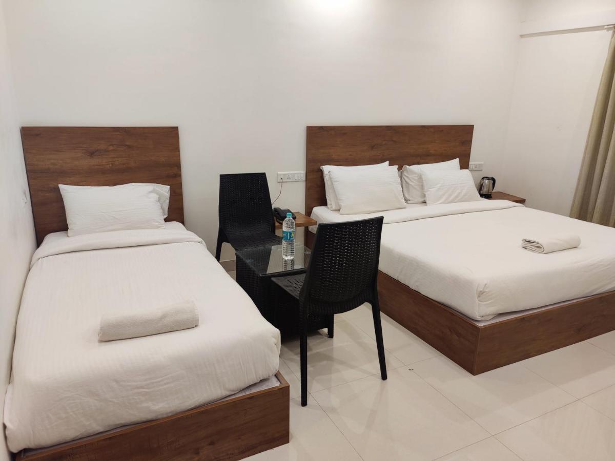 Hotel Airport City Dod Jala Buitenkant foto