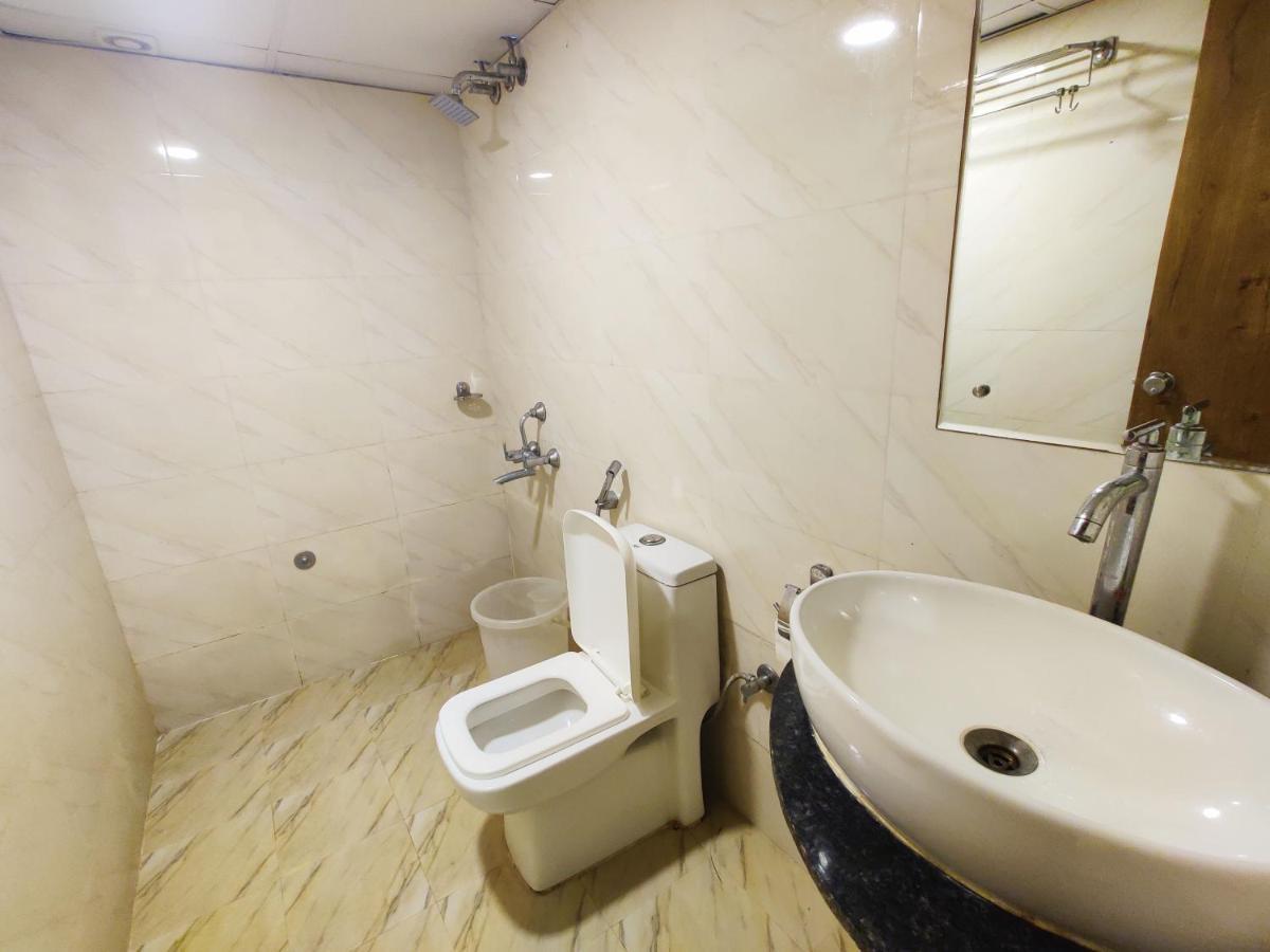 Hotel Airport City Dod Jala Buitenkant foto