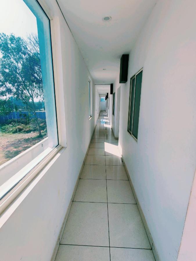Hotel Airport City Dod Jala Buitenkant foto