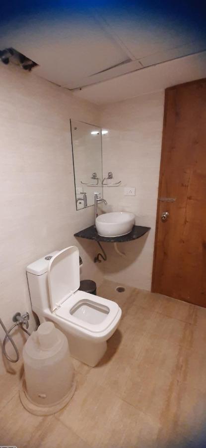 Hotel Airport City Dod Jala Buitenkant foto