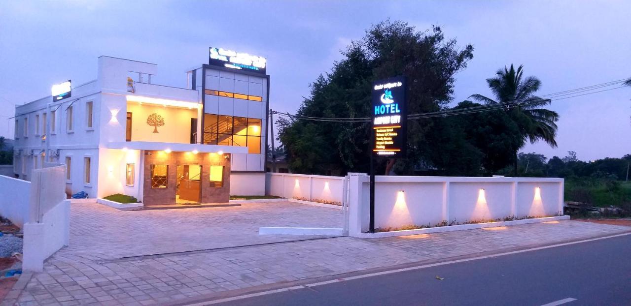 Hotel Airport City Dod Jala Buitenkant foto