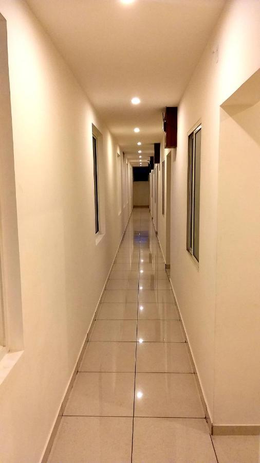 Hotel Airport City Dod Jala Buitenkant foto
