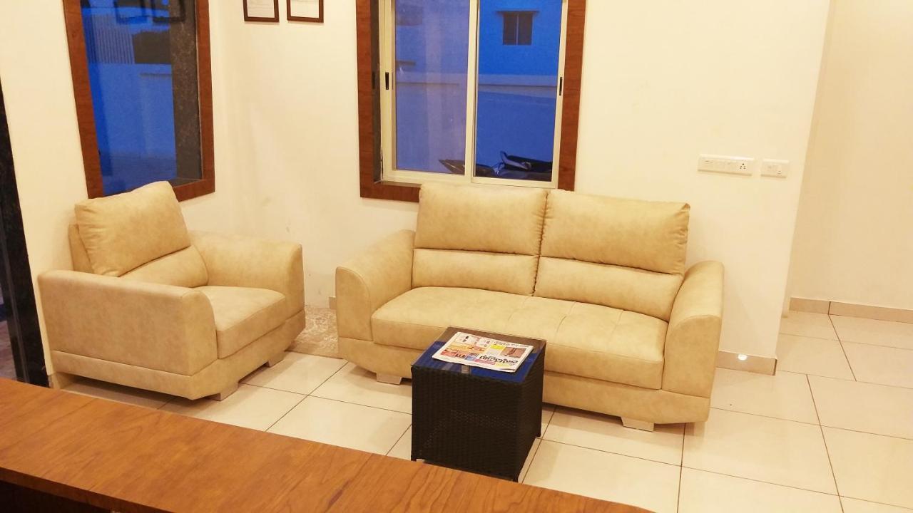 Hotel Airport City Dod Jala Buitenkant foto